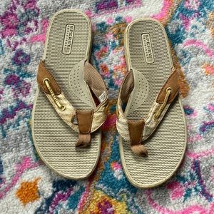 Women sperry sandals